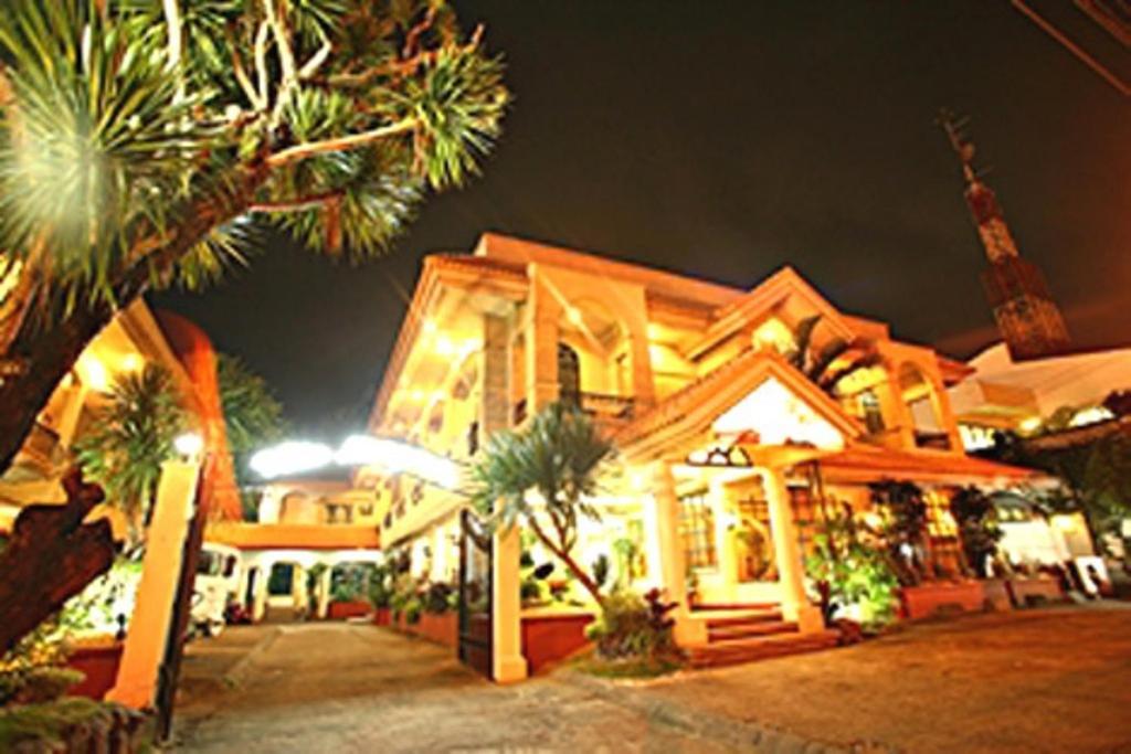 Villa Margarita Hotel Davao City Dış mekan fotoğraf