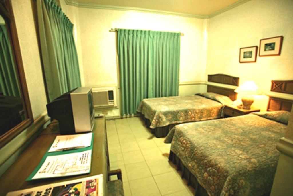 Villa Margarita Hotel Davao City Oda fotoğraf